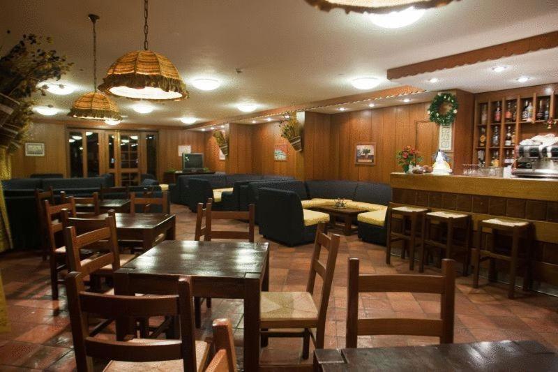 Hotel Ski Club I Cavalieri Rta Colle Colle Sestriere Exteriér fotografie